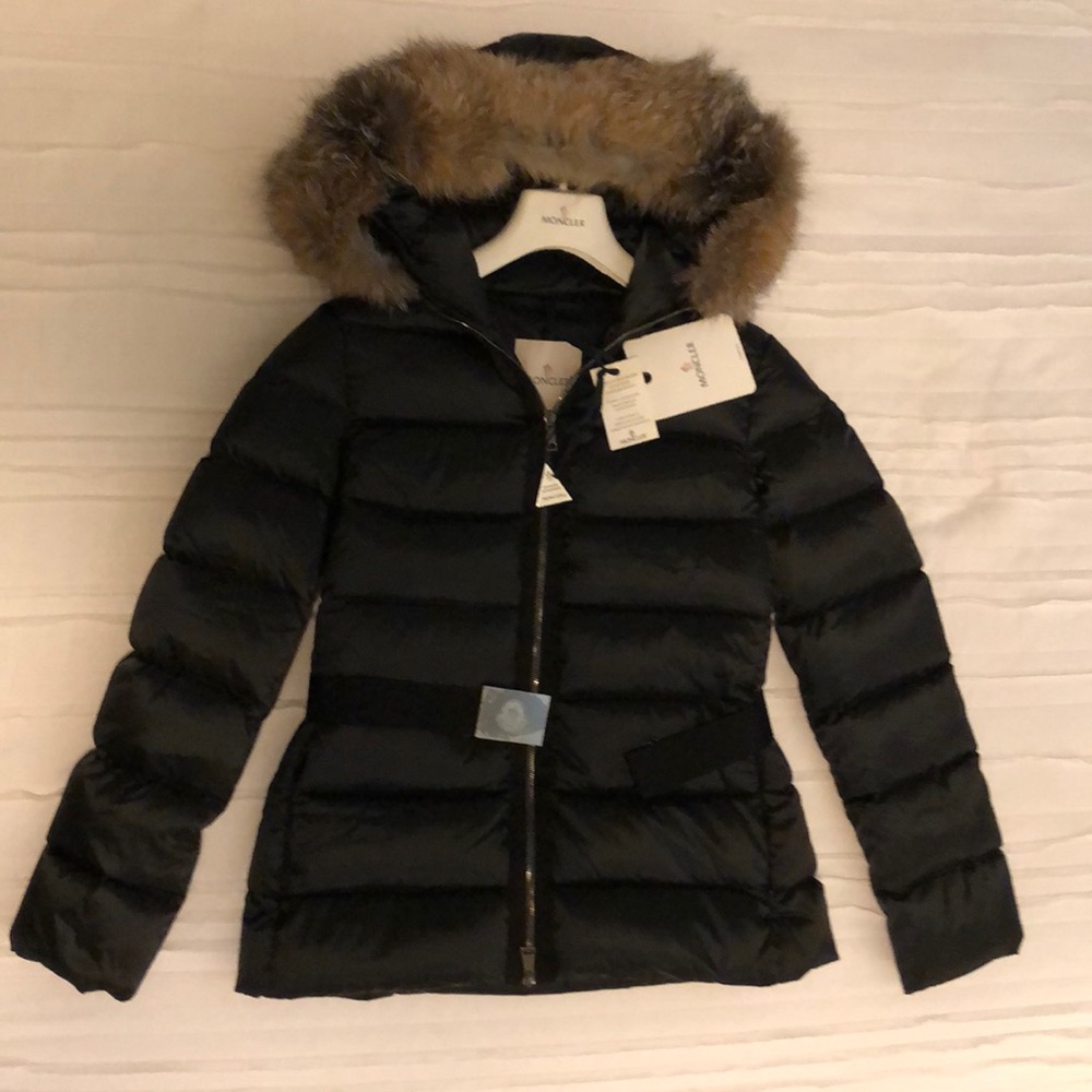 Moncler Tatie quilted-down jacket